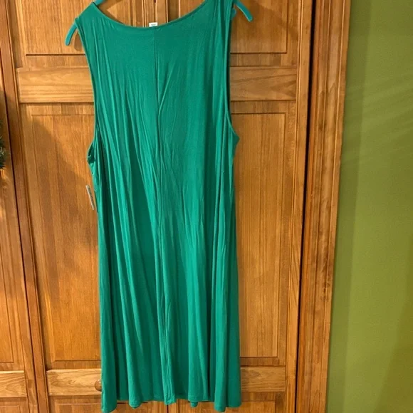Old Navy Green Sleeveless Flowy Tshirt Dress - Picture 5 of 6